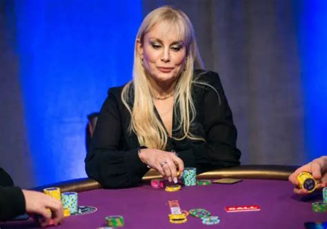 Lauren Roberts Poker Net Worth