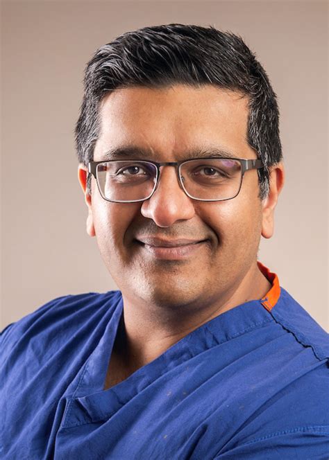 Mr Kumar Consultant Orthopaedic Surgeon