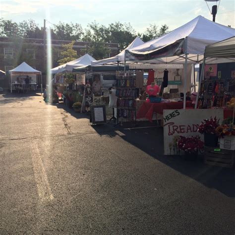 Oakwood Mall Farmers Market