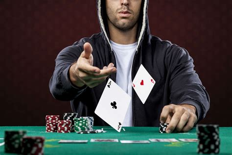 Oyunda foto poker