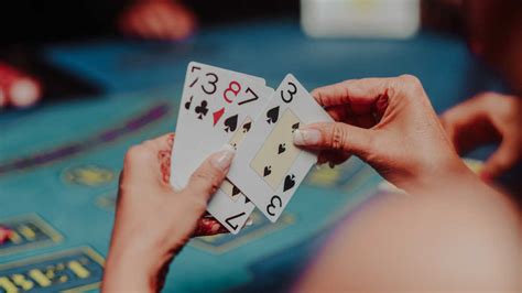 Play cards mat simple  Casino oynamanın ən əlverişli yolu online casino Baku