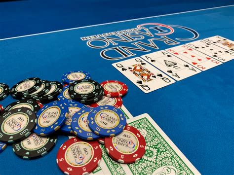 Poker üçün düzgün çiplər  Online casino larda oyunlar asanlıqla oynanır və sadədirlər