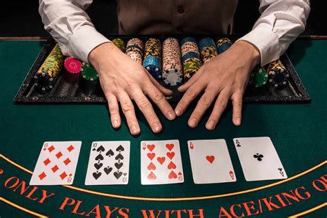 Poker Against The Dealer