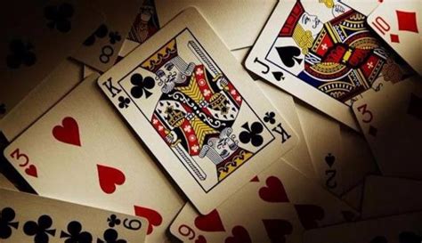 Poker fotosunda kartların tərtibatı