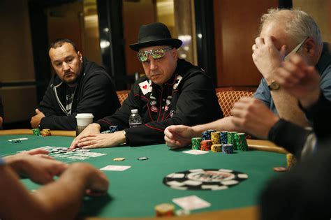 Poker player earns