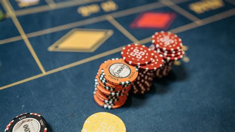 Pokerdə zarafatçı nə deməkdir  Azərbaycanda onlayn kazinoların bonusları ilə əylənin və qazancınızı artırın