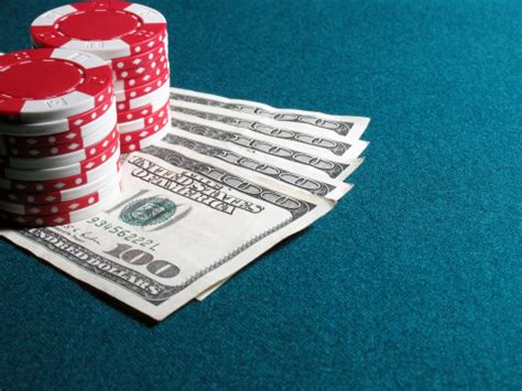 Pulsuz dollarruaz lares in poker