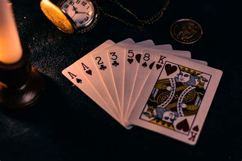 Pulsuz və qeydiyyat olmadan kompüterdə kart oyunları poker