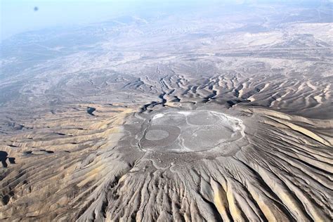 Qumar vulkanı çiyələk