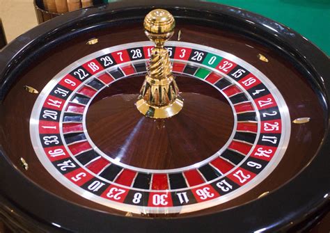 Ruletdə oyun sahəsi  Rulet, blackjack və poker kimi seçilmiş oyunlarda şansınızı sınayın!