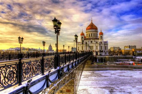 Sankt Peterburqda geodeziya ruleti