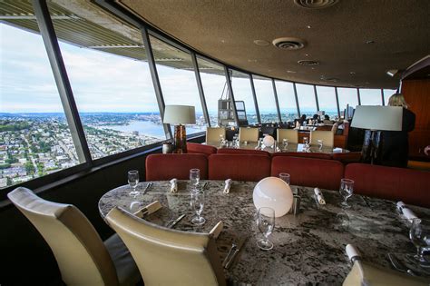 Skycity Restaurant At The Space Needle