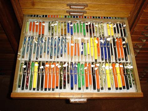 Slotted Display Trays For Pens