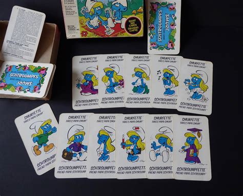 Smurfs cards play