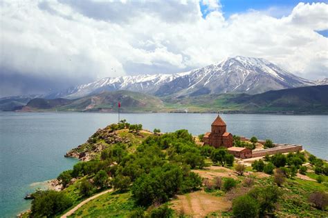 Türkiye nin 3 büyük gölü