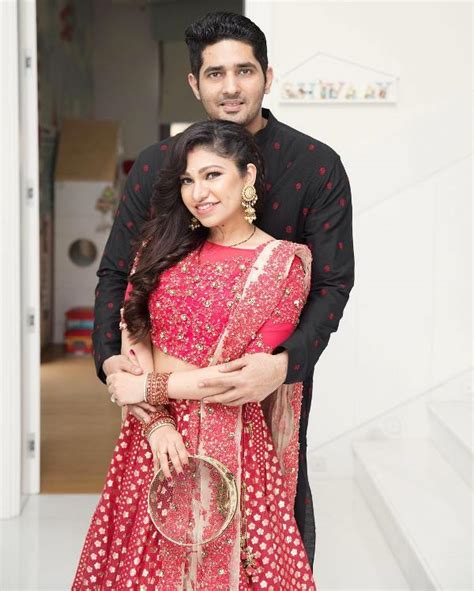 Tulsi Kumar Husband Age