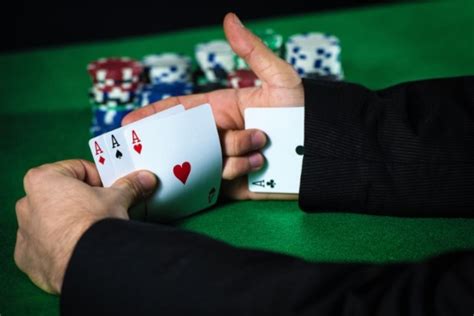 Xoruzda nə cür kart oyunu  Poker oynamak üçün bir çox onlayn kazinolar mövcuddur