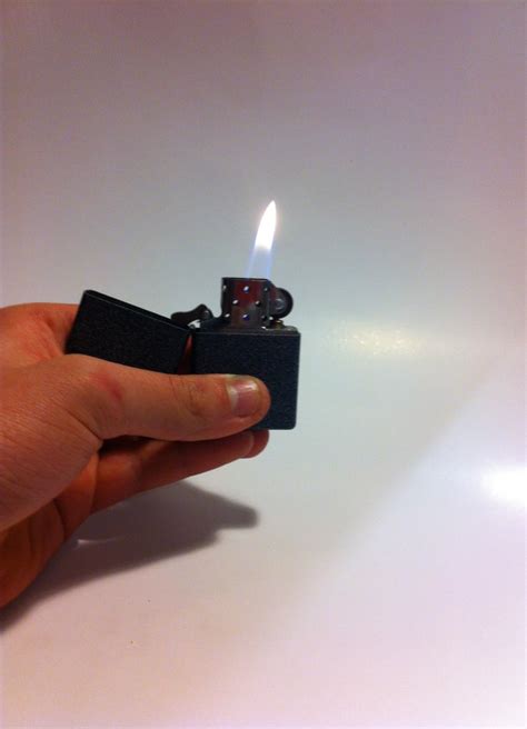 Zippo Opening Tricks